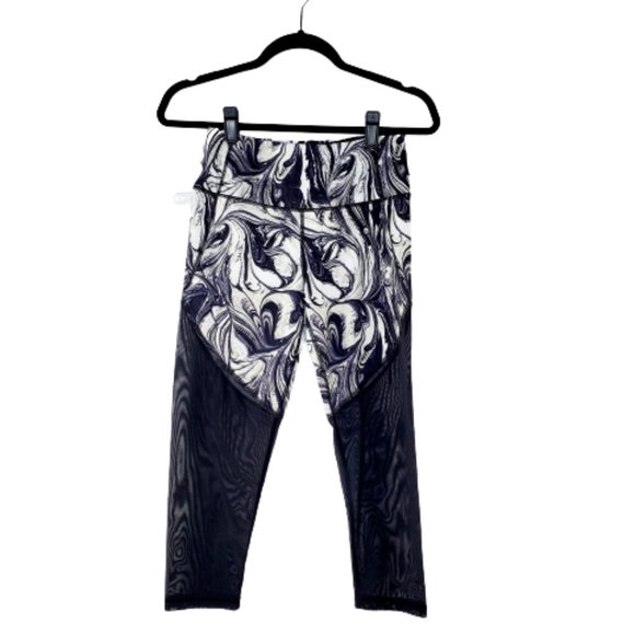 Victoria's Secret Mesh Marble Capri Knockout Leggings. Small - Picture 2 of 5